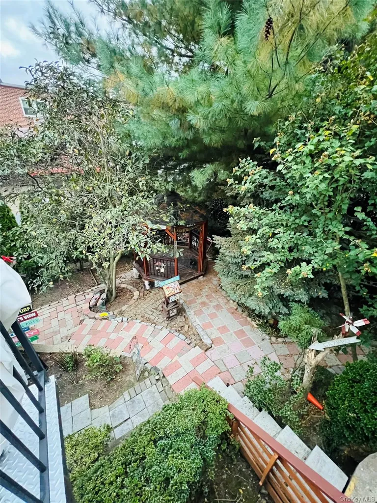 512 Logan Avenue Bronx NY 10465