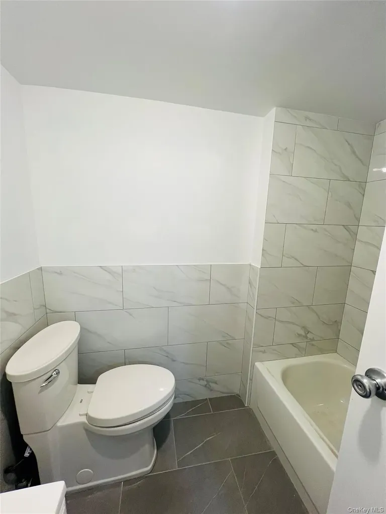 512 Logan Avenue Bronx NY 10465
