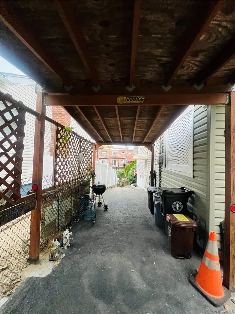 512 Logan Avenue Bronx NY 10465
