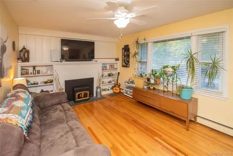 144 Hooker Street Kingston NY 12401