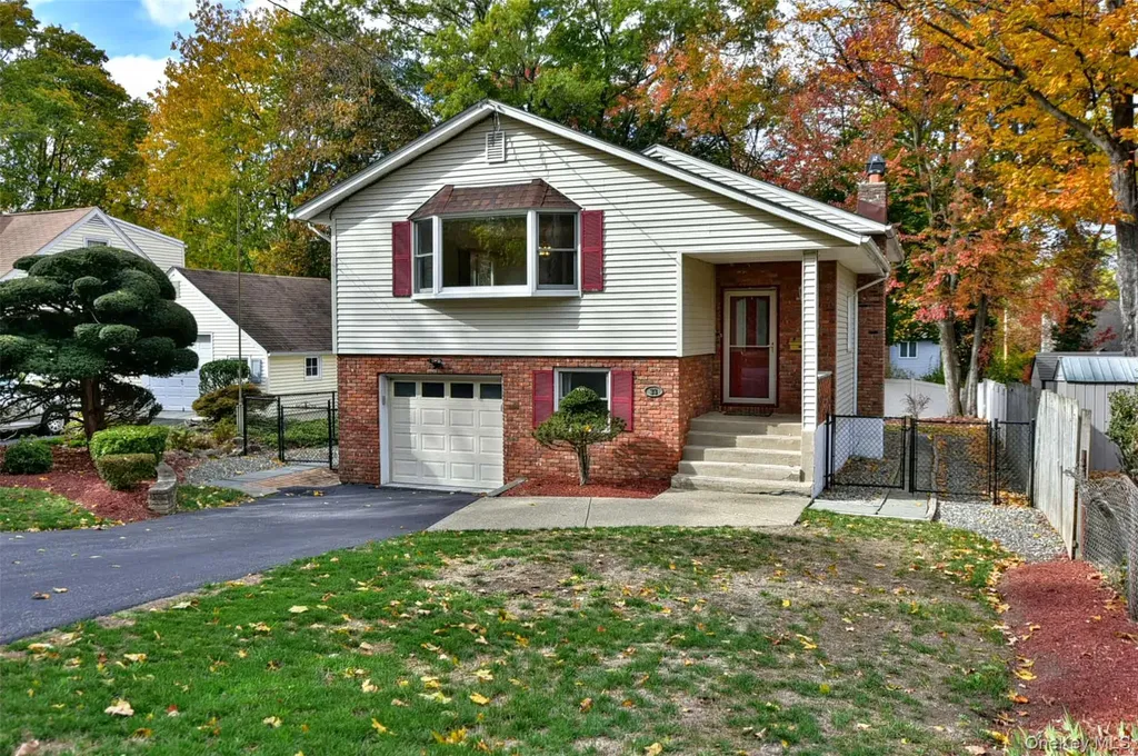 33 S Hillcrest Road Suffern NY 10901