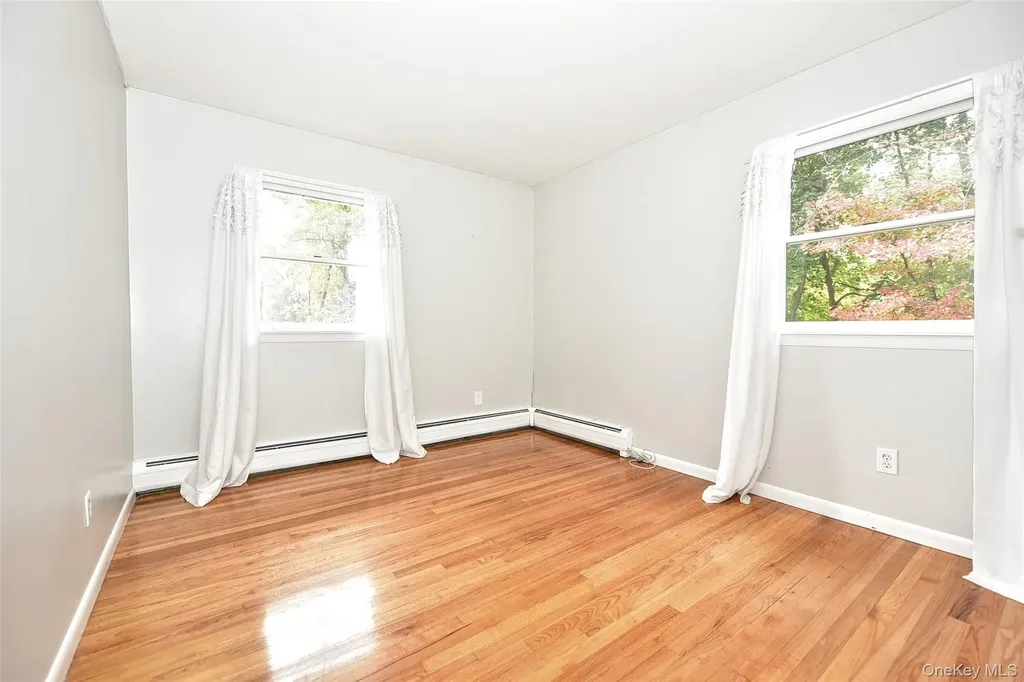 33 S Hillcrest Road Suffern NY 10901