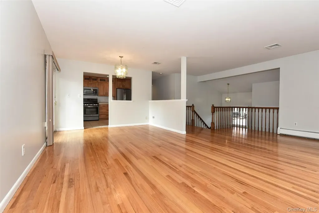 33 S Hillcrest Road Suffern NY 10901
