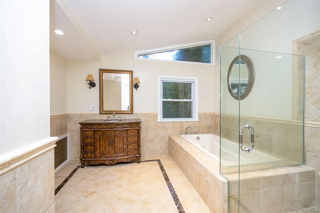 36 Red Spring Lane Glen Cove NY 11542