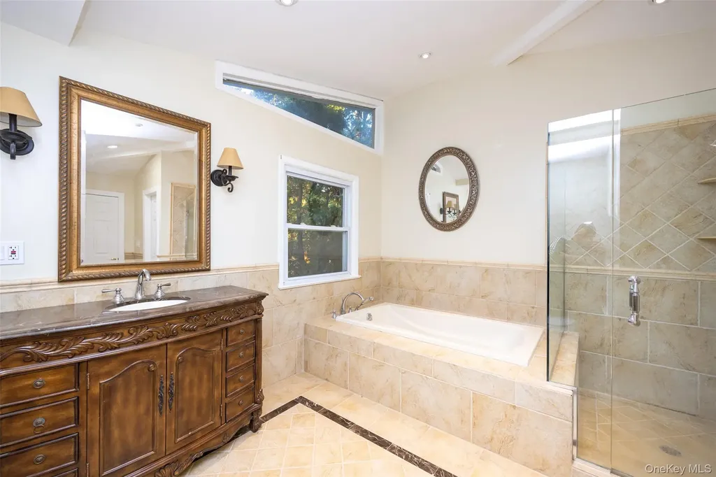 36 Red Spring Lane Glen Cove NY 11542