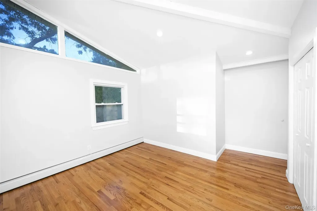 36 Red Spring Lane Glen Cove NY 11542