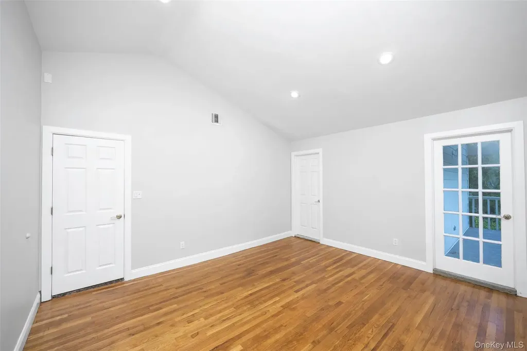 36 Red Spring Lane Glen Cove NY 11542
