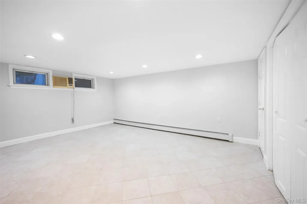 36 Red Spring Lane Glen Cove NY 11542