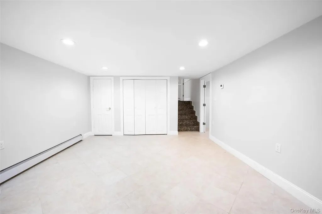 36 Red Spring Lane Glen Cove NY 11542
