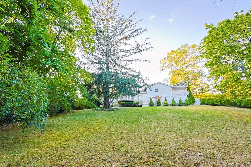 36 Red Spring Lane Glen Cove NY 11542