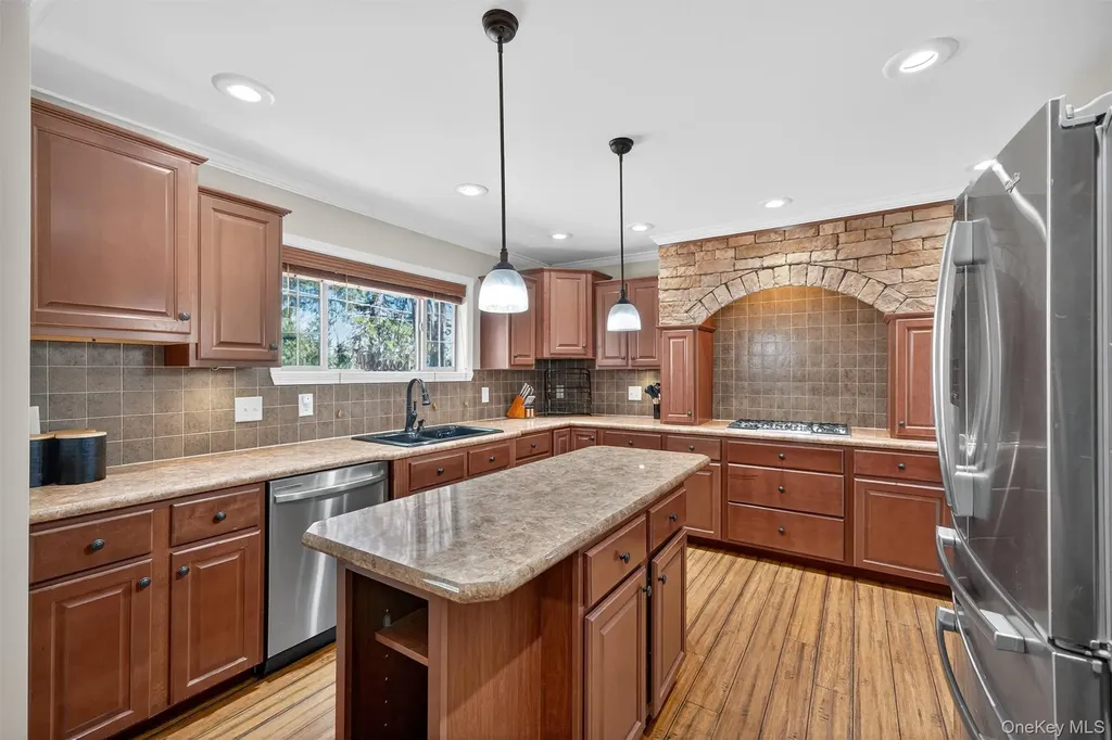 13 Walker Valley Road Pine Bush NY 12566