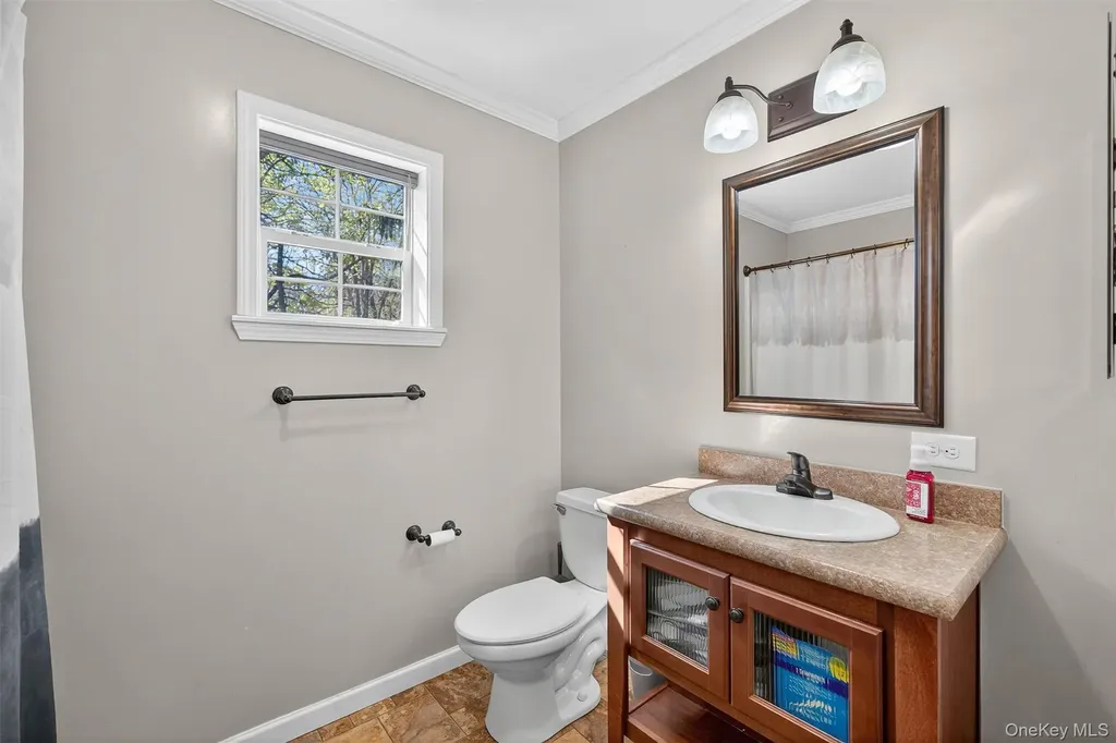 13 Walker Valley Road Pine Bush NY 12566
