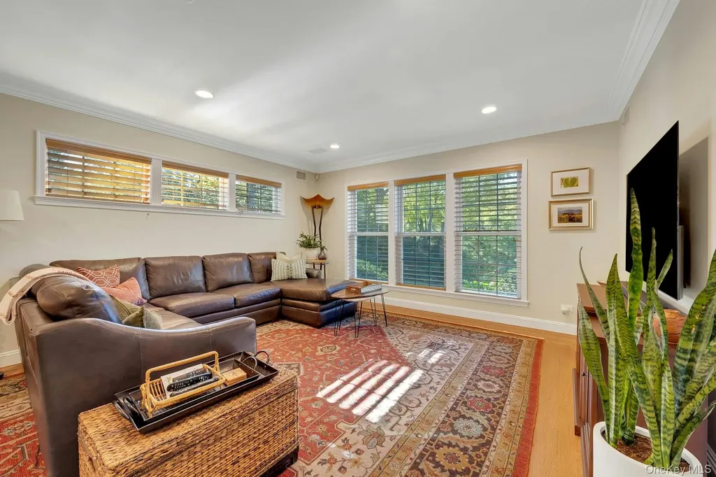 455 Rosedale Avenue White Plains NY 10605