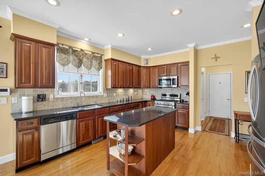 15 Champlain Drive Hopewell Junction NY 12533