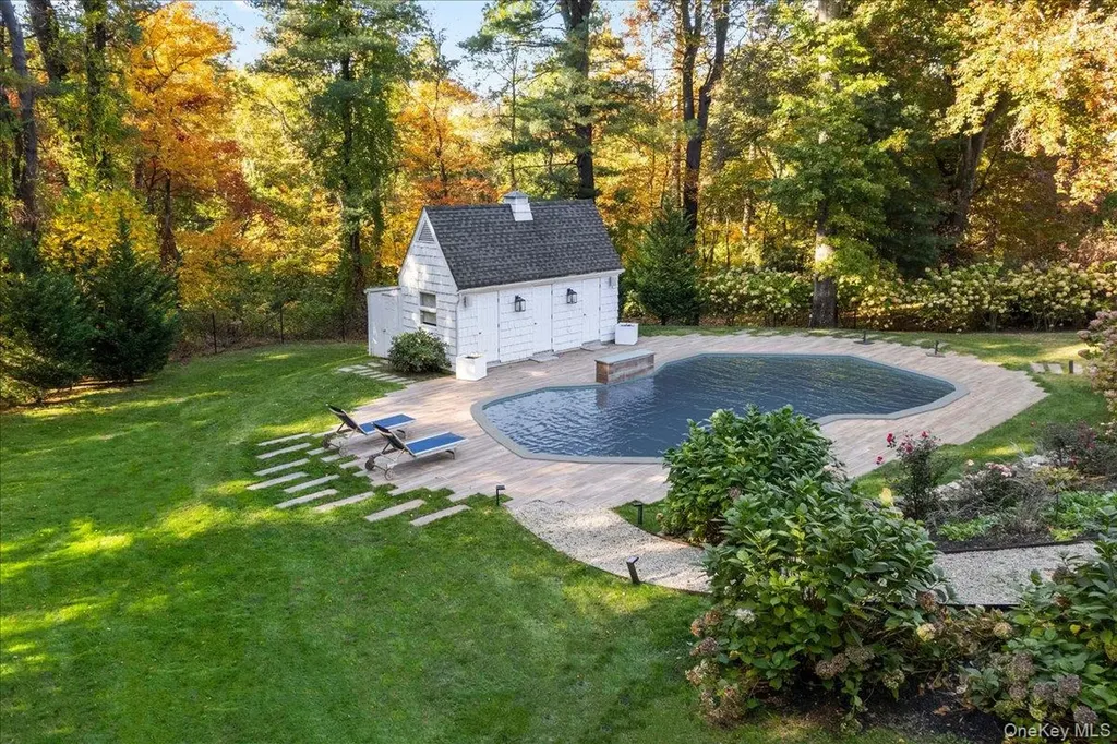 6 Valley Place Harrison NY 10528