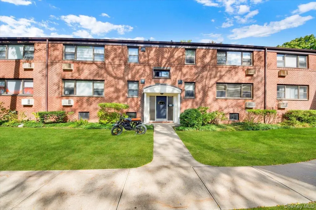 101 Beacon Hill Drive Dobbs Ferry NY 10522