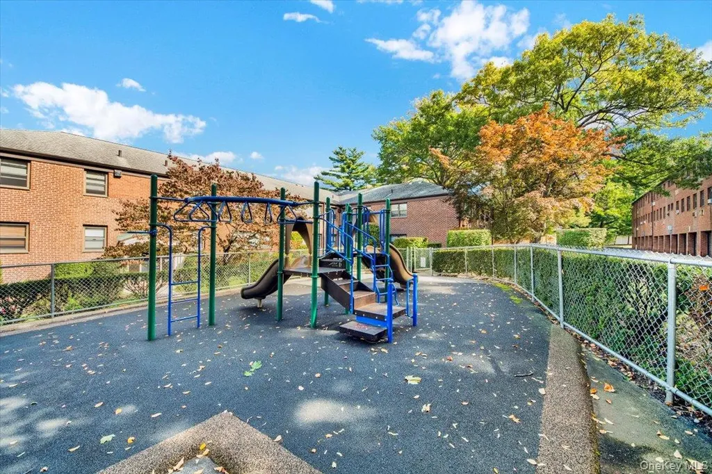 101 Beacon Hill Drive Dobbs Ferry NY 10522