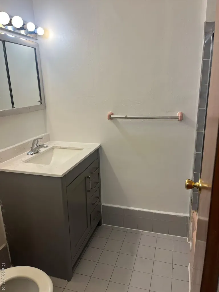 8539 75th Street Woodhaven NY 11421