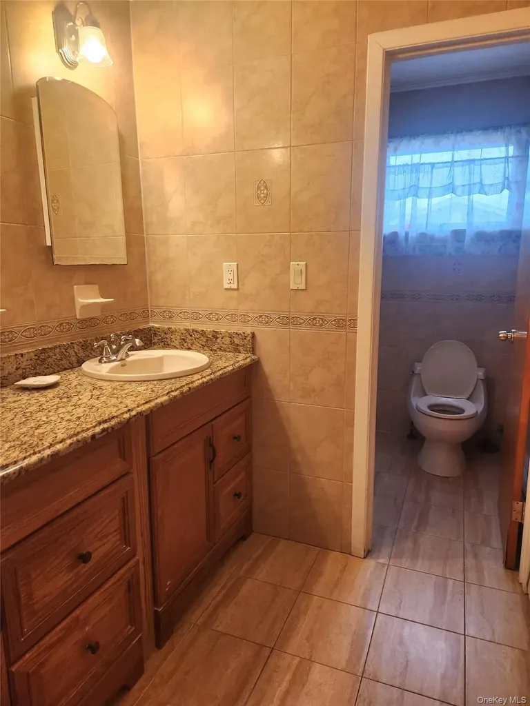 47 15th Avenue West Babylon NY 11704