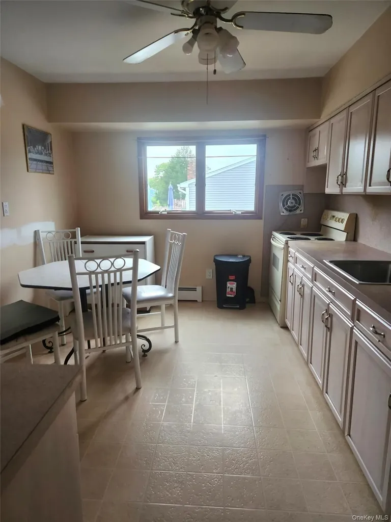 47 15th Avenue West Babylon NY 11704