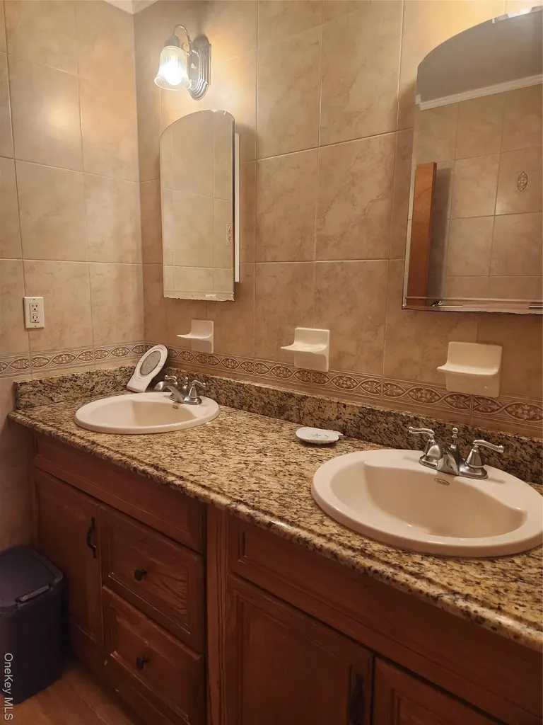47 15th Avenue West Babylon NY 11704