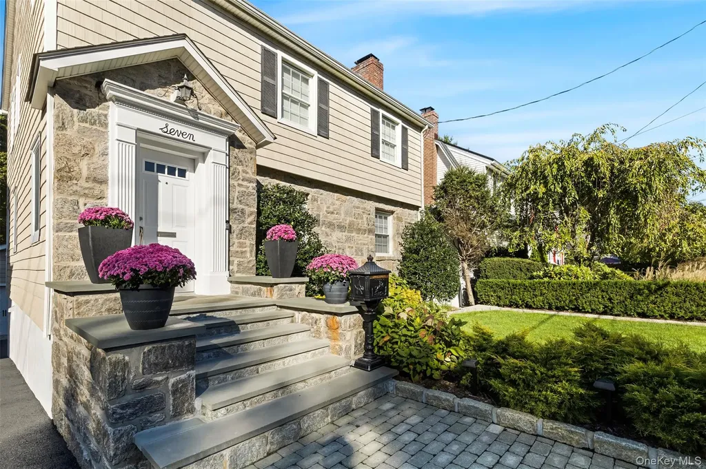 7 Gedney Terrace White Plains NY 10605