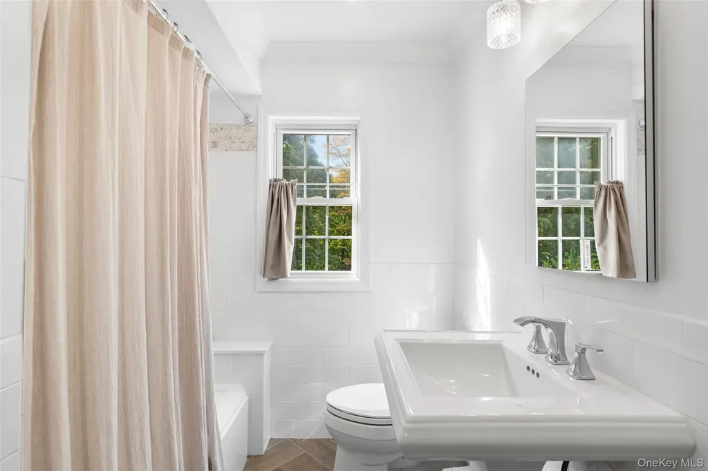 7 Gedney Terrace White Plains NY 10605