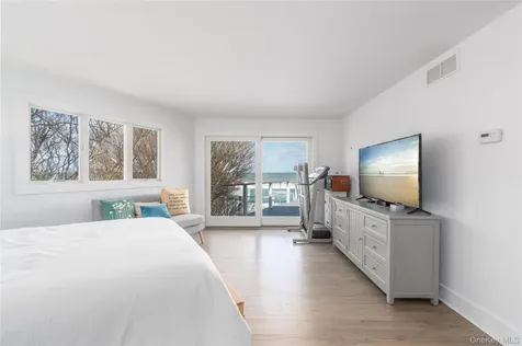 56875 Route 48 Greenport NY 11944