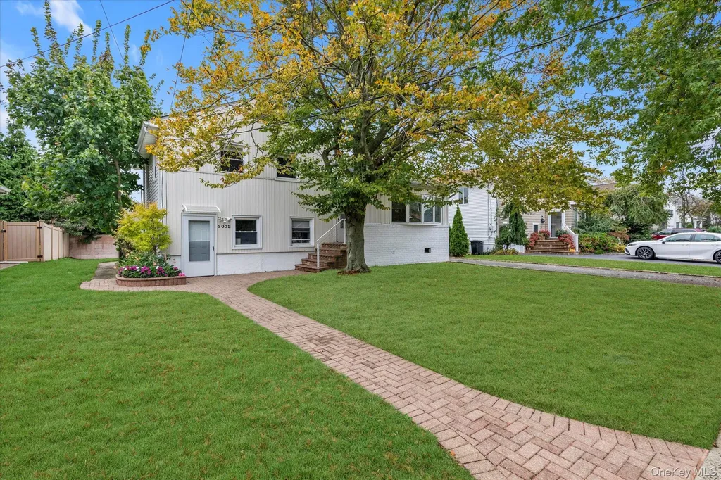 2072 Brighton Way Merrick NY 11566