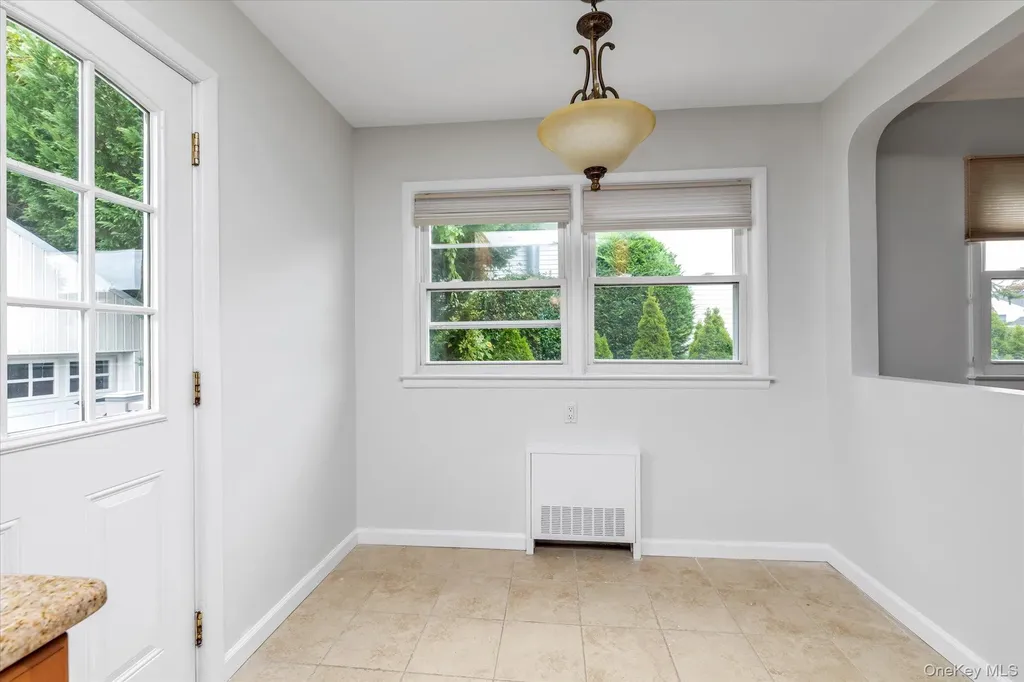 2072 Brighton Way Merrick NY 11566