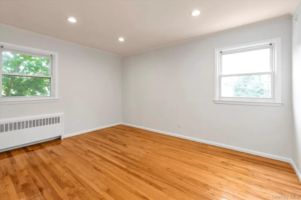 2072 Brighton Way Merrick NY 11566