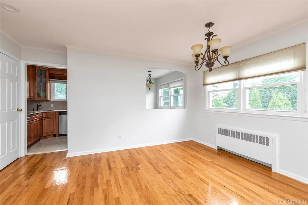 2072 Brighton Way Merrick NY 11566