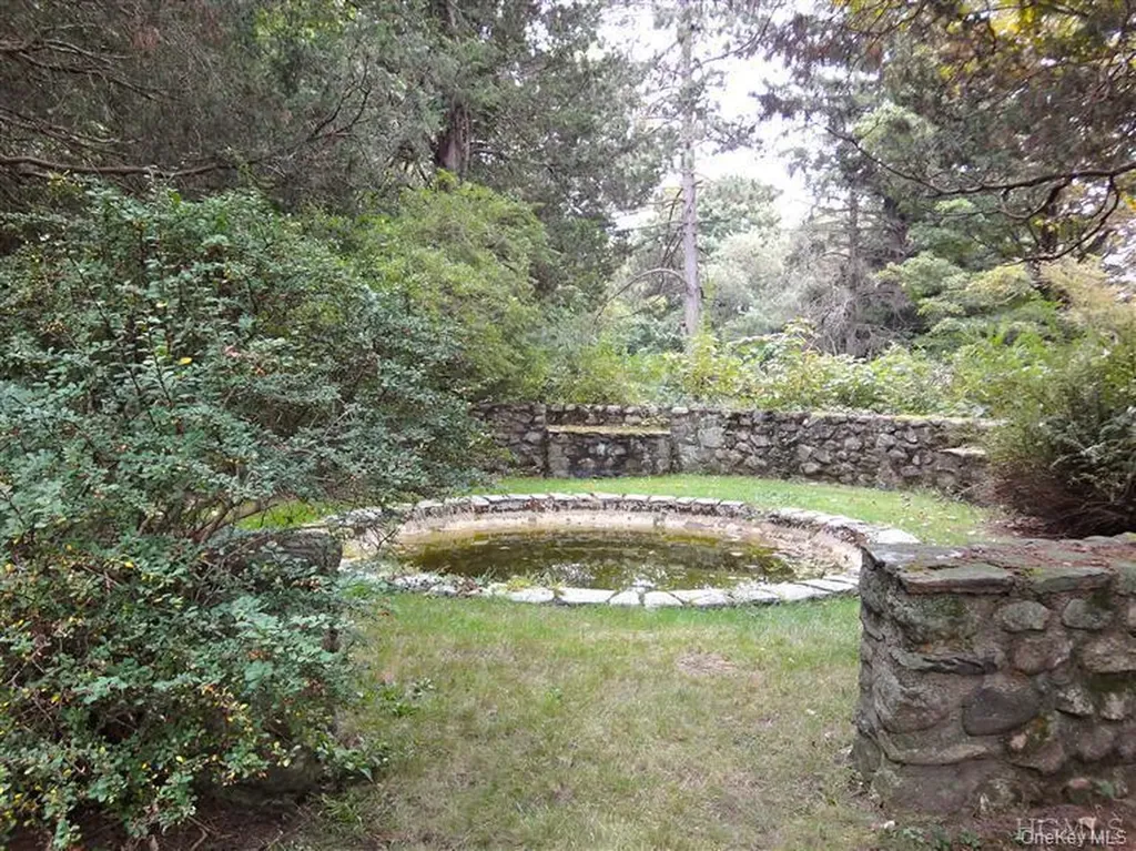 376 Lane Gate Road Cold Spring NY 10516