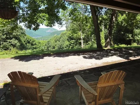 376 Lane Gate Road Cold Spring NY 10516