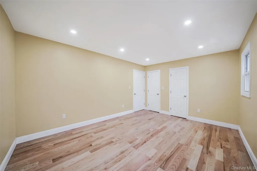 10 Cedar Street Elmont NY 11003