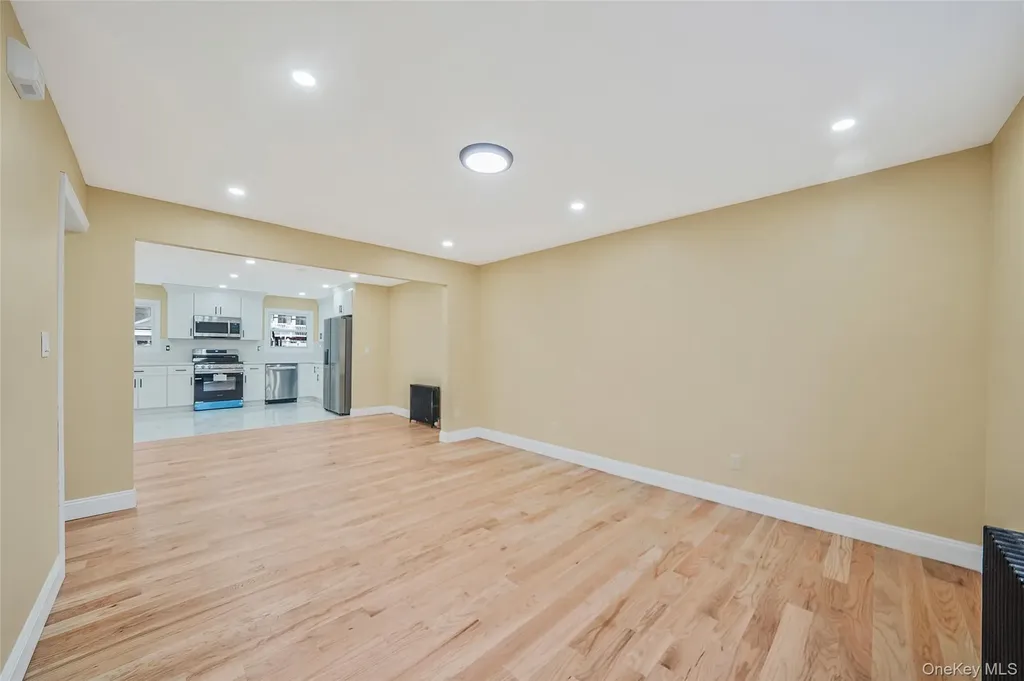 10 Cedar Street Elmont NY 11003