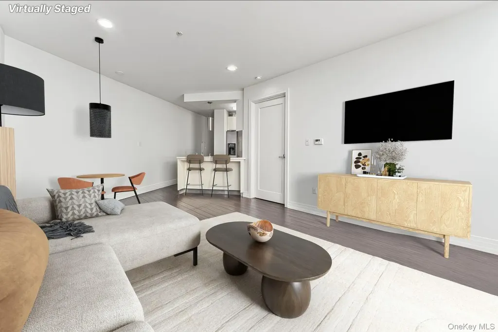 6405 Yellowstone Boulevard Forest Hills NY 11375