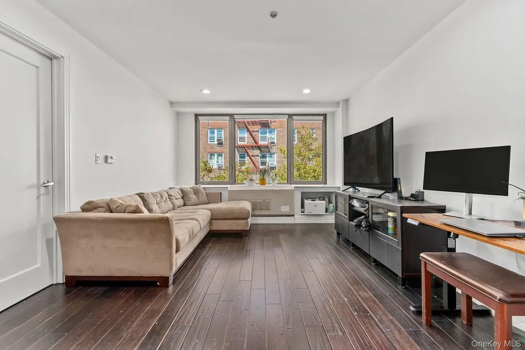 6405 Yellowstone Boulevard Forest Hills NY 11375