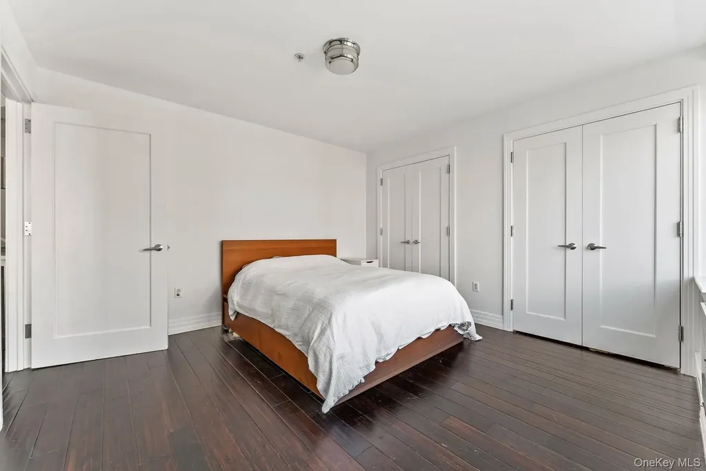 6405 Yellowstone Boulevard Forest Hills NY 11375