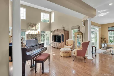 420 Stonecrop Road Aquebogue NY 11901