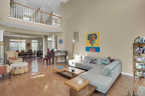 420 Stonecrop Road Aquebogue NY 11901