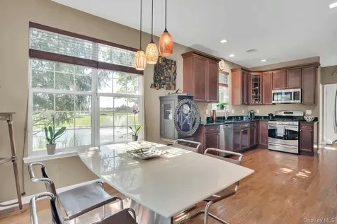 420 Stonecrop Road Aquebogue NY 11901