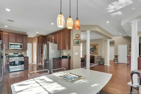 420 Stonecrop Road Aquebogue NY 11901