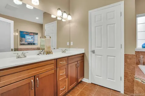 420 Stonecrop Road Aquebogue NY 11901