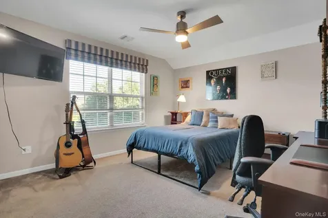 420 Stonecrop Road Aquebogue NY 11901