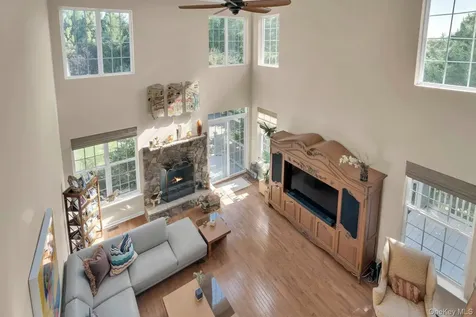 420 Stonecrop Road Aquebogue NY 11901