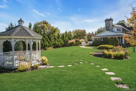 420 Stonecrop Road Aquebogue NY 11901