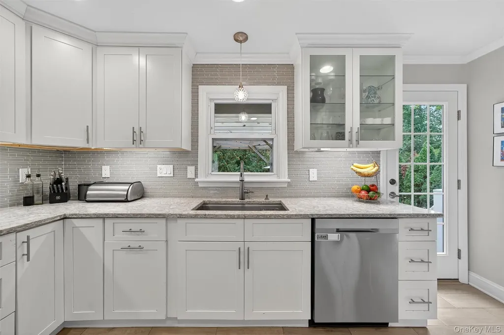 11 Lexington Avenue Suffern NY 10901