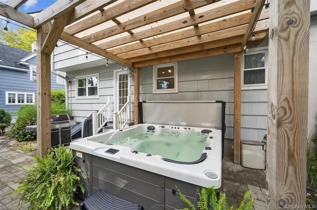11 Lexington Avenue Suffern NY 10901