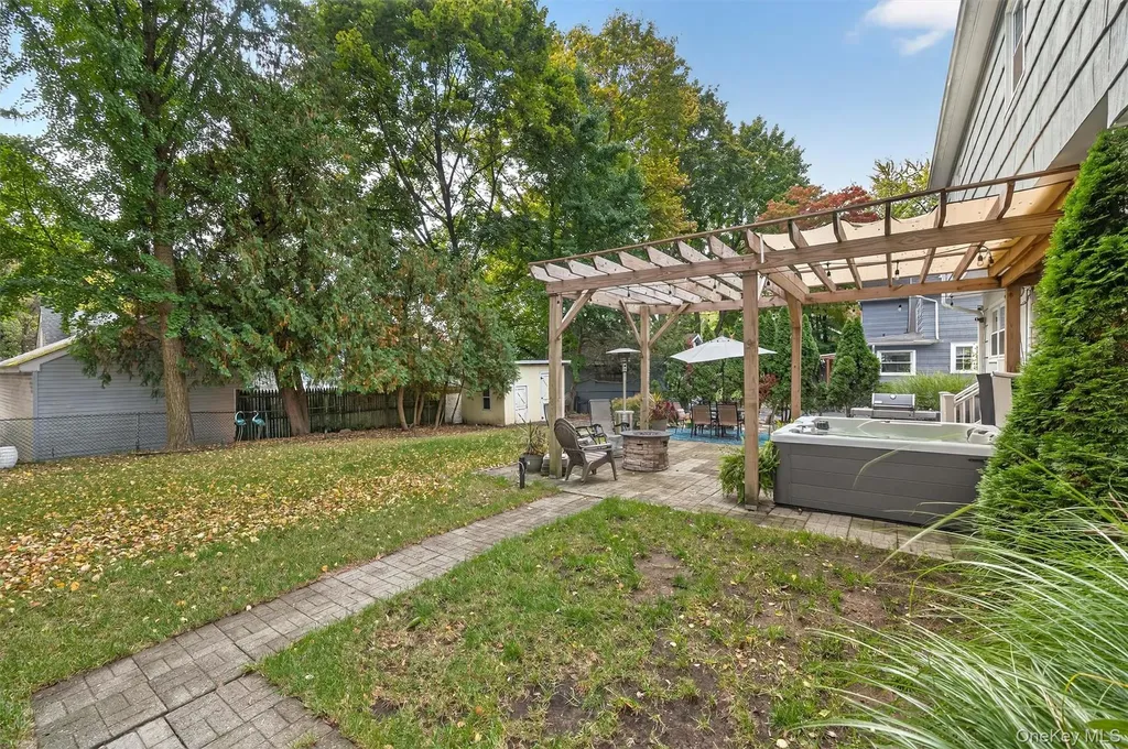 11 Lexington Avenue Suffern NY 10901